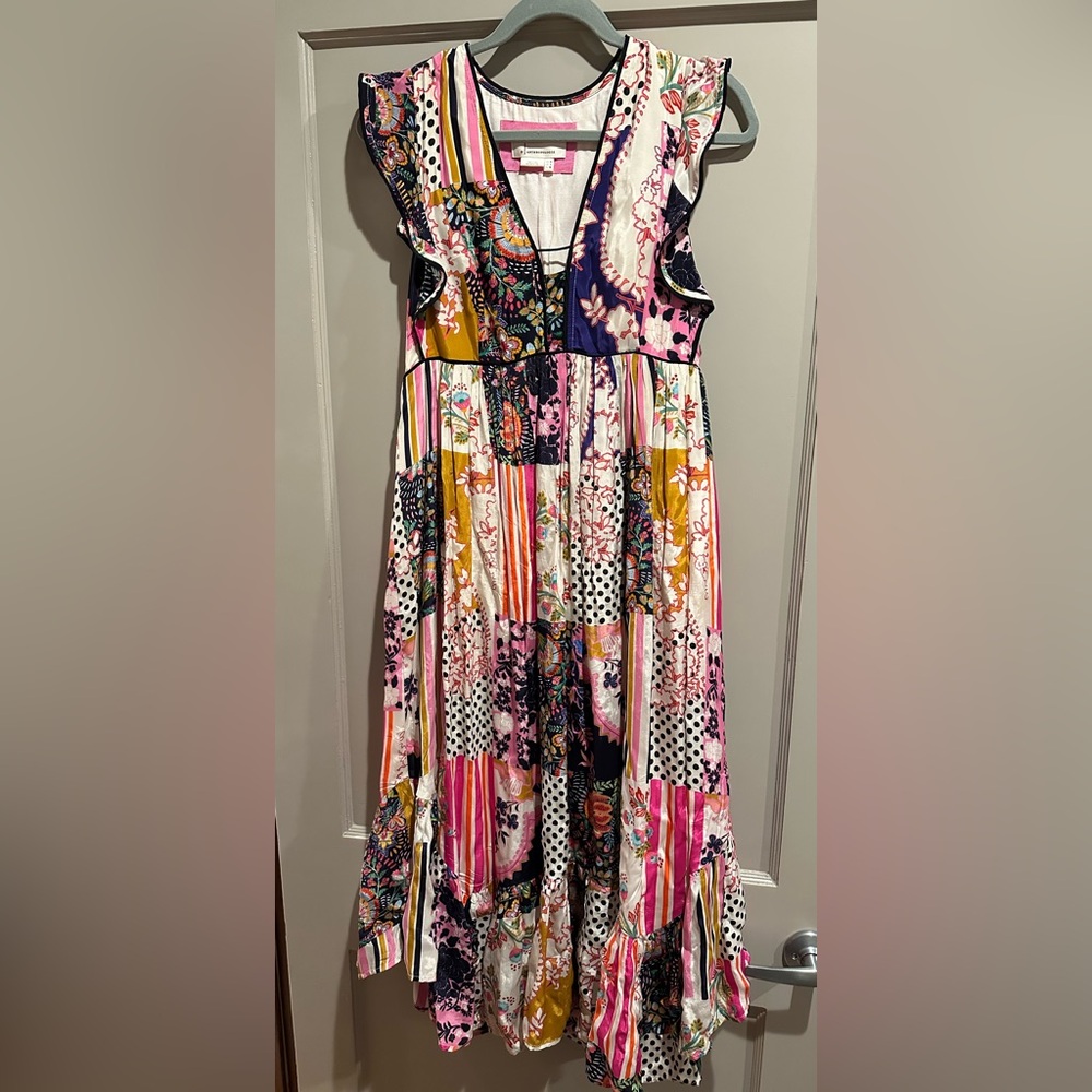 Anthropologie size 4 quilted pattern ruffle sleeve midi dresss